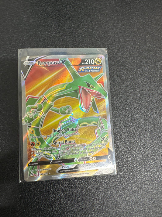 Pokémon Rayquaza V full Art evolving 193/203