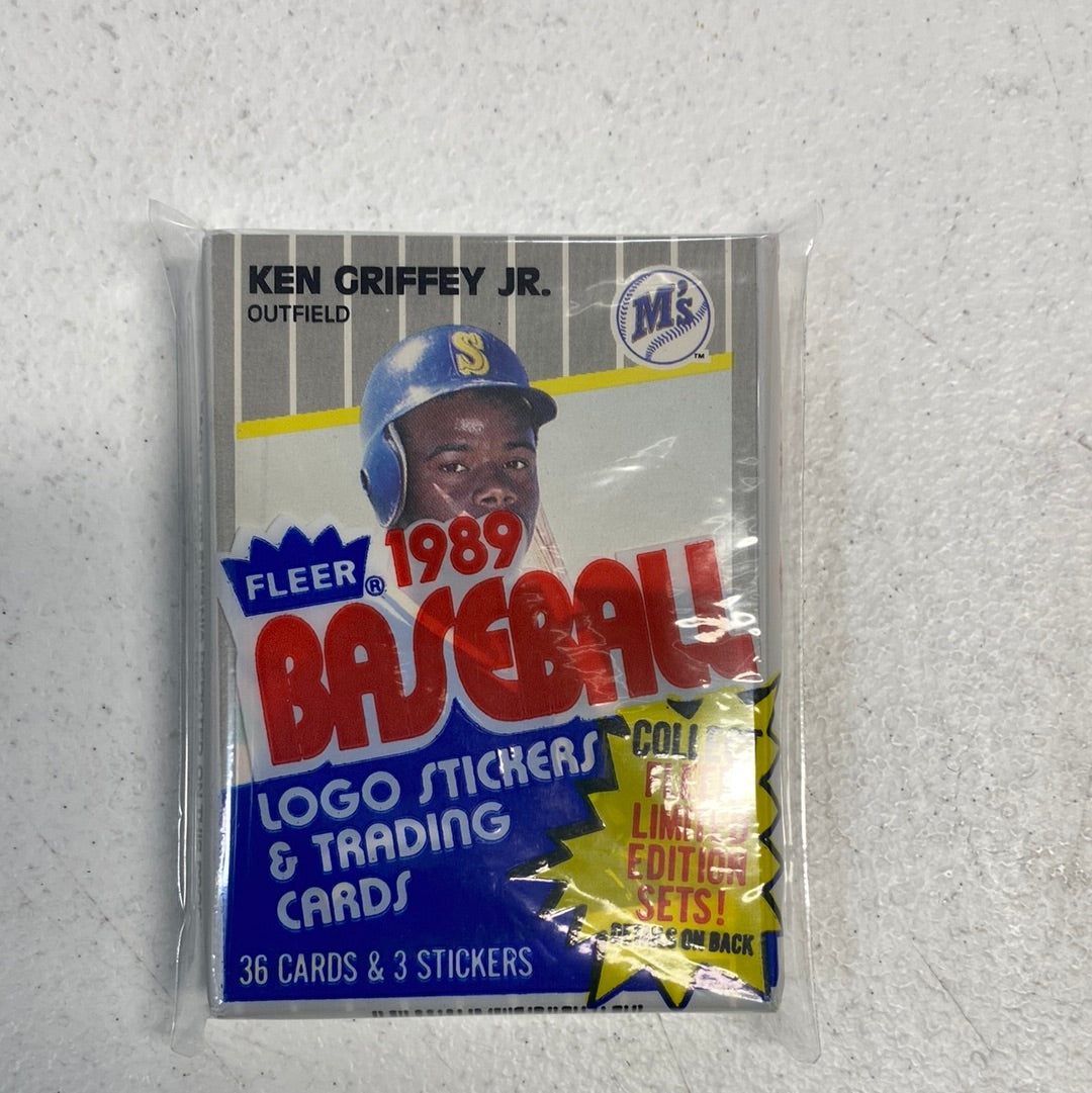 1989 Fleer sealed baseball pack with Ken Griffey Jr. Card