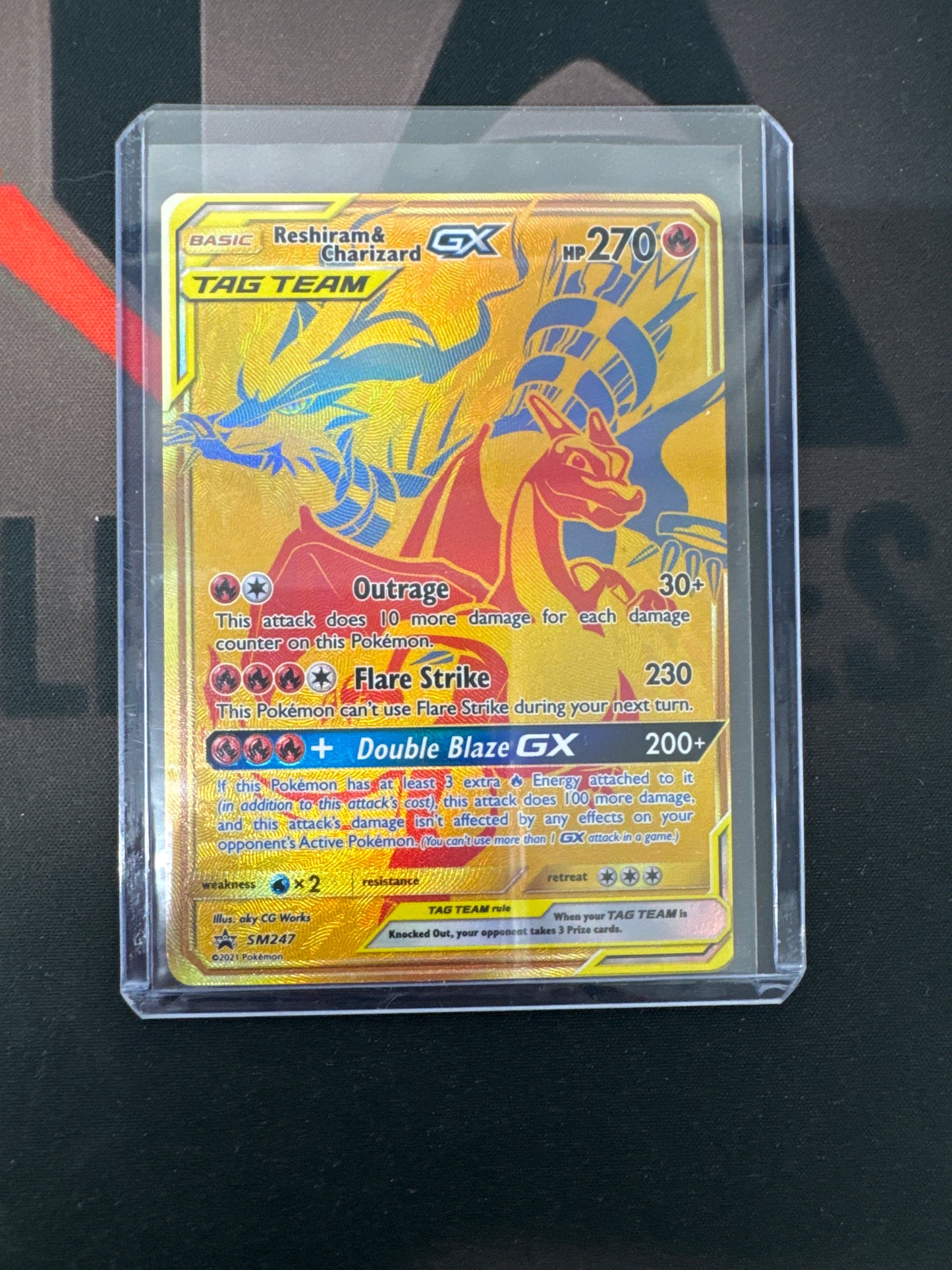 Pokémon Reshiram & Charizard GX SM247