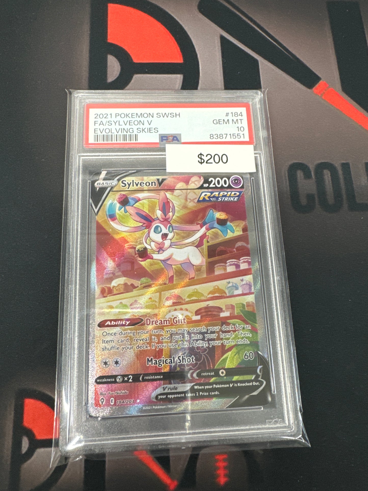 Pokemon Sylveon V 184/203 PSA 10