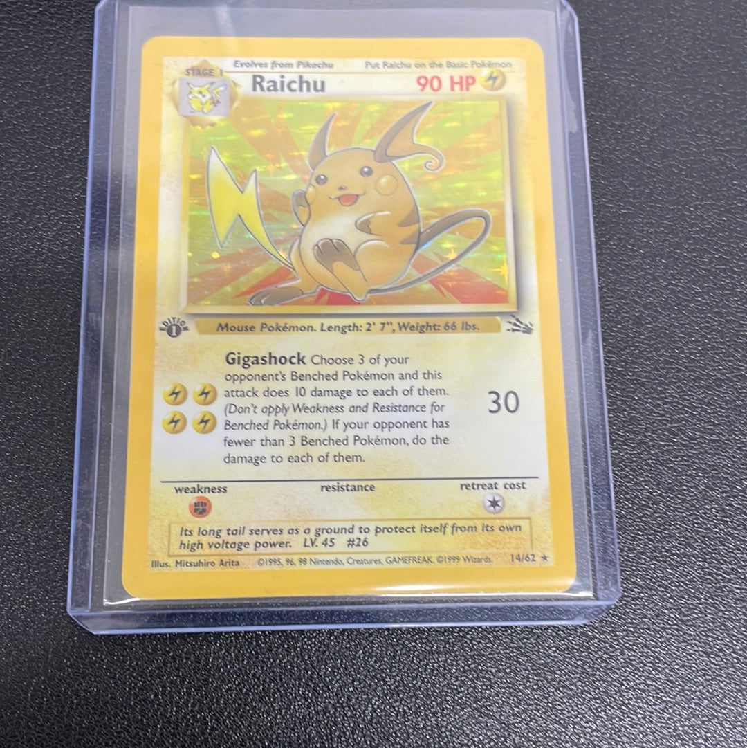 Pokémon Raichu Fossil 1st Edition Holo